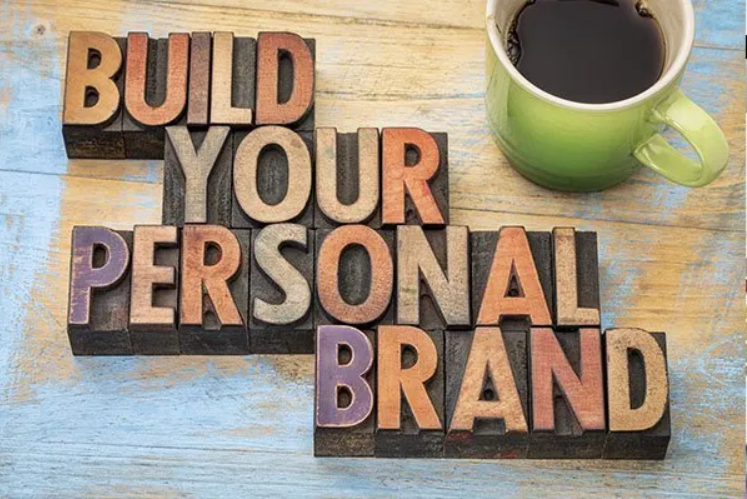 Read more about the article The Importance of Personal Branding in Today’s Job Market